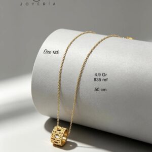 Cadena con dije barril