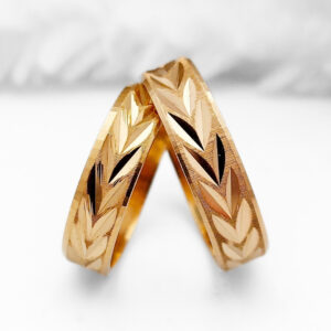 Espiga Facetada en Oro 18K